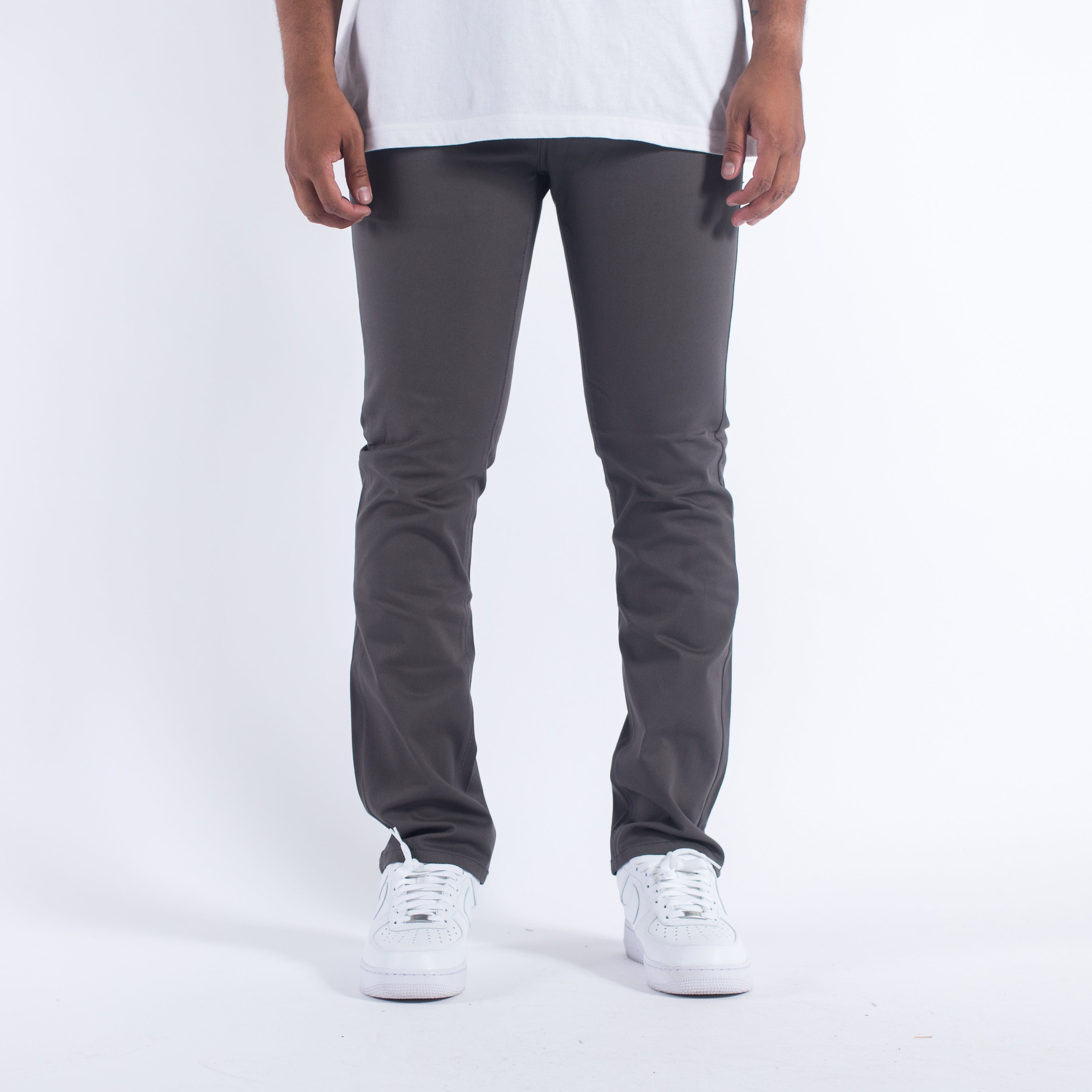 The Classic Chino - Charcoal